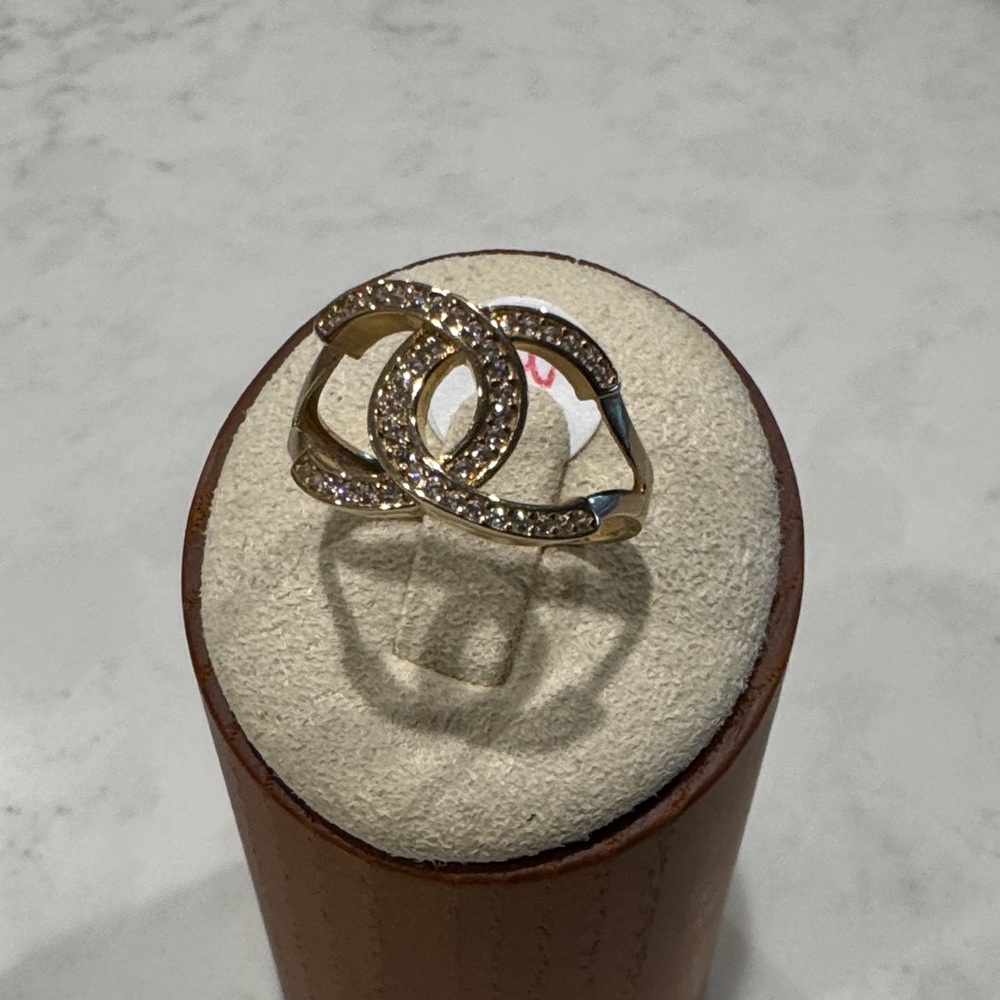 Elegant Gold Interlocking Ring With Crystals - image 5